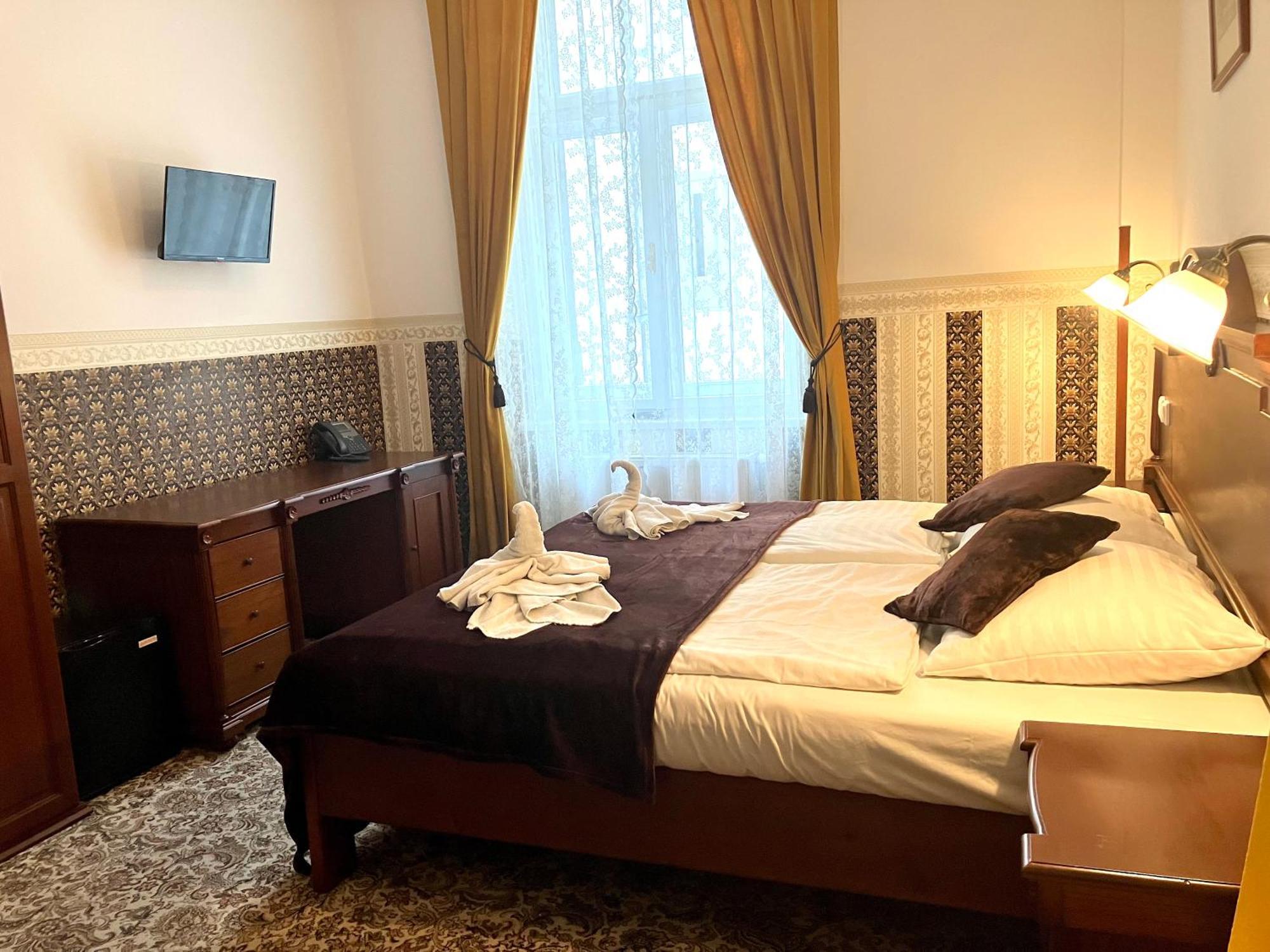 Hotel Liliova Prague Old Town Bagian luar foto