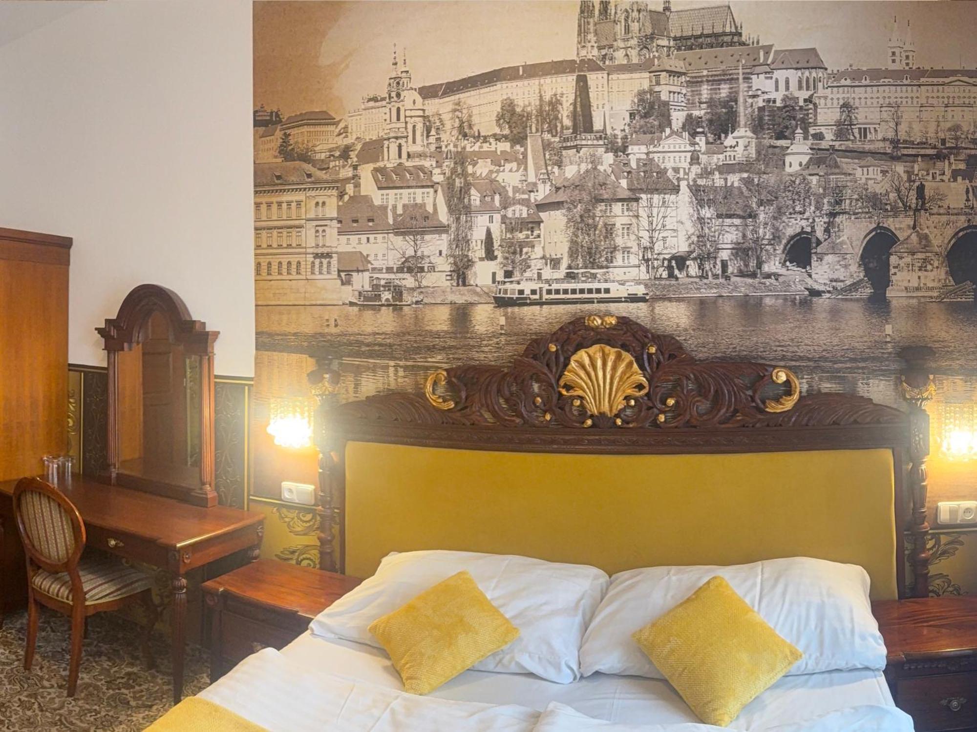Hotel Liliova Prague Old Town Bagian luar foto