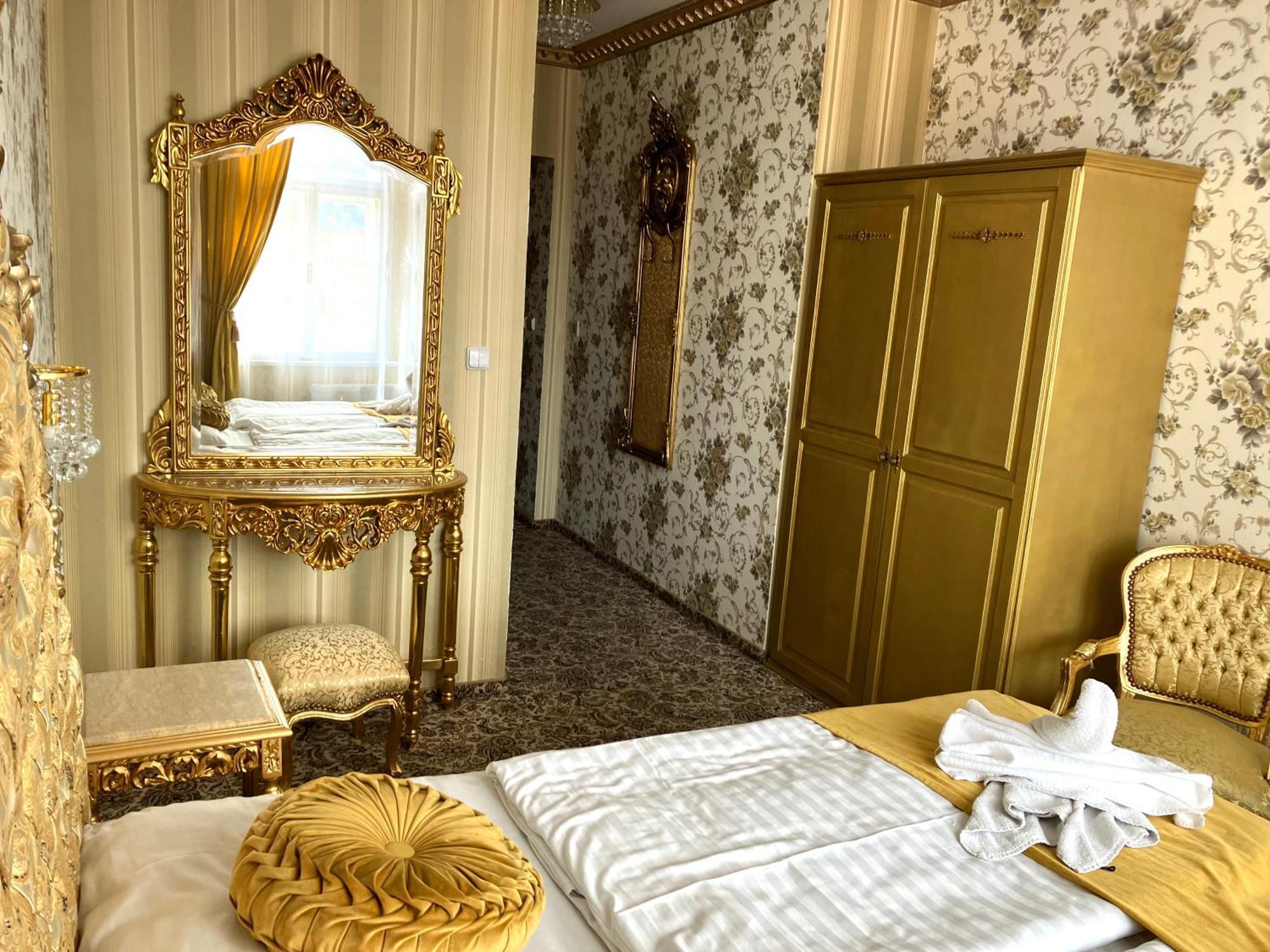 Hotel Liliova Prague Old Town Bagian luar foto